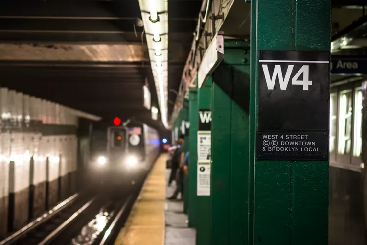 Man Arrested for Alleged Attack on NYPD Officers in Manhattan Subway Station