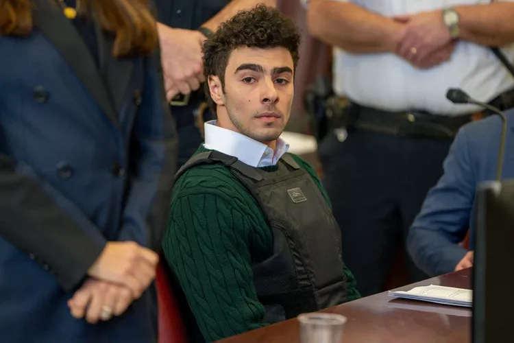 Accused CEO Shooter Claims Cops Tricked Him with a Snack to Collect DNA